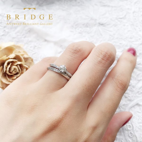 ウェーブのダイヤモンドラインが華やかな結婚指輪| ブリッジ銀座（東京 