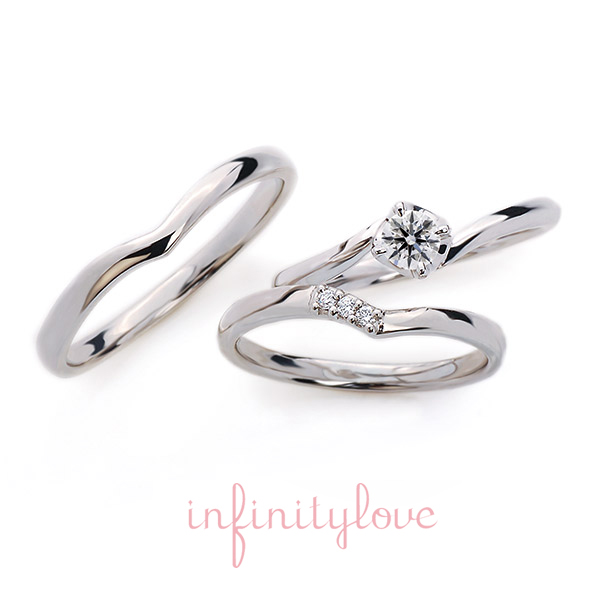 銀座で選ぶシンプルなプラチナの婚約指輪と、Vラインのかわいい結婚指輪のセットリングです。