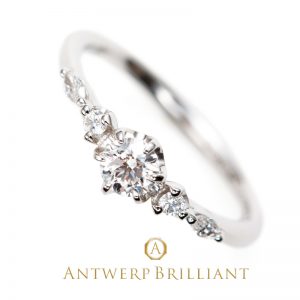 サイドメレダイヤモンドが人気の婚約指輪