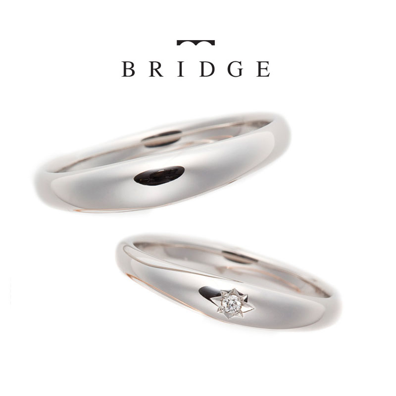 伝統的なデザインに新しいアレンジを加えた情緒あふれるシンプルな結婚指輪