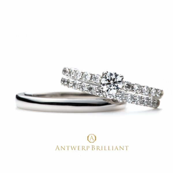 銀座で人気のシンプルで大人かわいい、プラチナとダイヤモンドラインが美しいハーフエタニティのD—line starの婚約指輪と結婚指輪