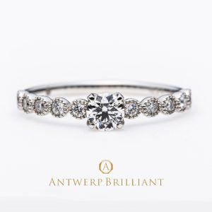 “D-Line Star Classic” Millgrain Diamond Line Ring