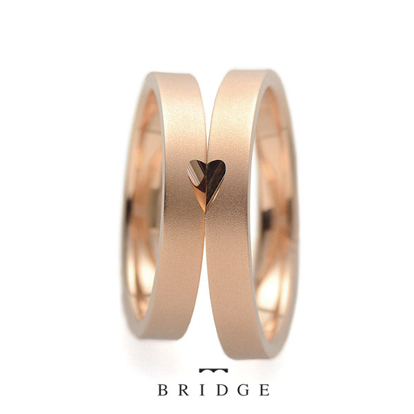 ハートモチーフが可愛い結婚指輪ならBRIDGE銀座