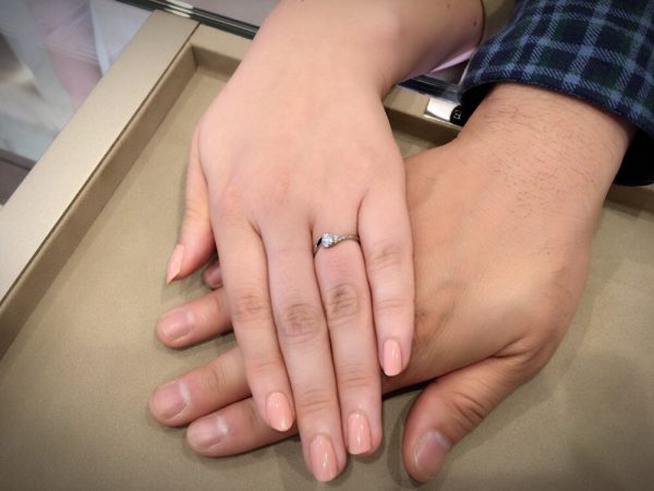 プロポーズは婚約指輪と結婚指輪のブリッジ銀座