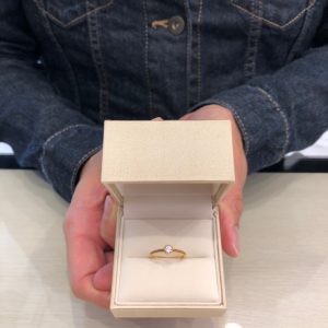 Grain  ミルグレインの婚約指輪でサプライズプロポーズ