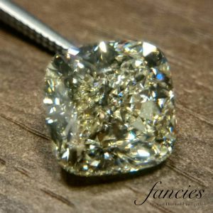 Beautiful and gentle Cape Diamonds