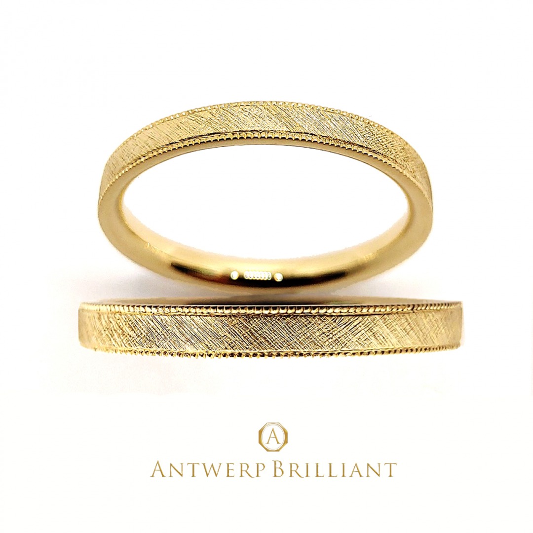 新作のアンティークメーゼ加工とミルグレインが可愛いイエローゴールドのアンティーククラッシクな結婚指輪　AntwerpBrilliant　D line Star Classic