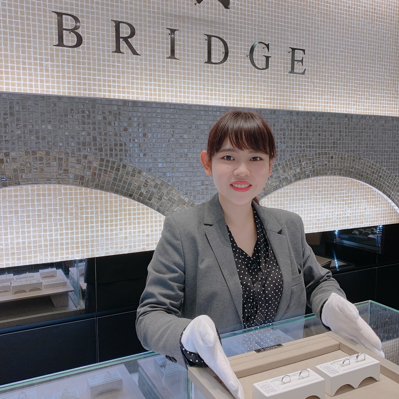 山田真穂