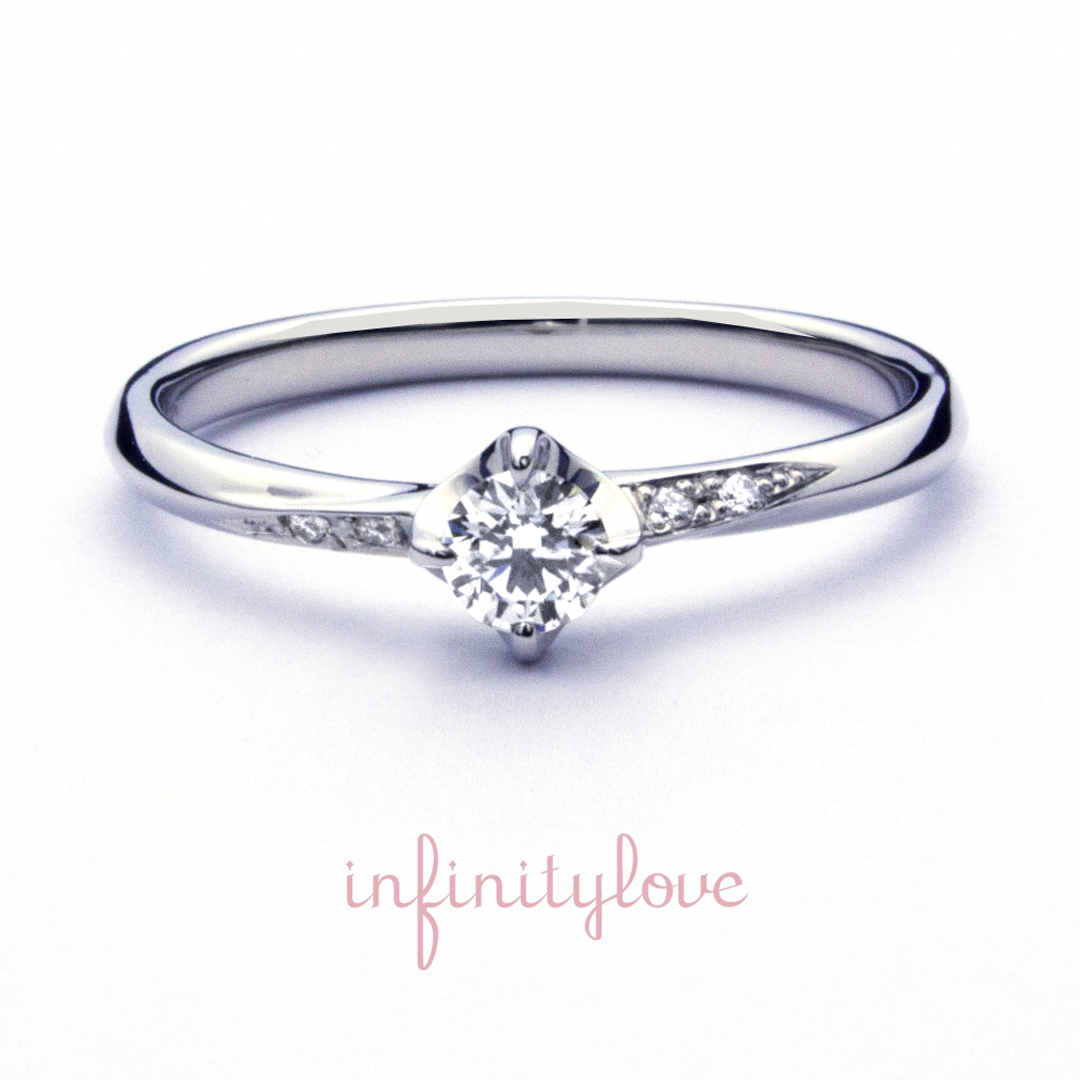 細さがかわいらしくダイヤモンドラインが美しい婚約指輪