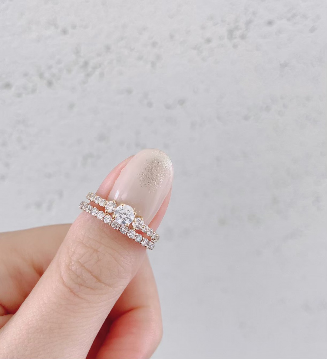 銀座で人気のダイヤモンドラインが華やかで美しい婚約指輪