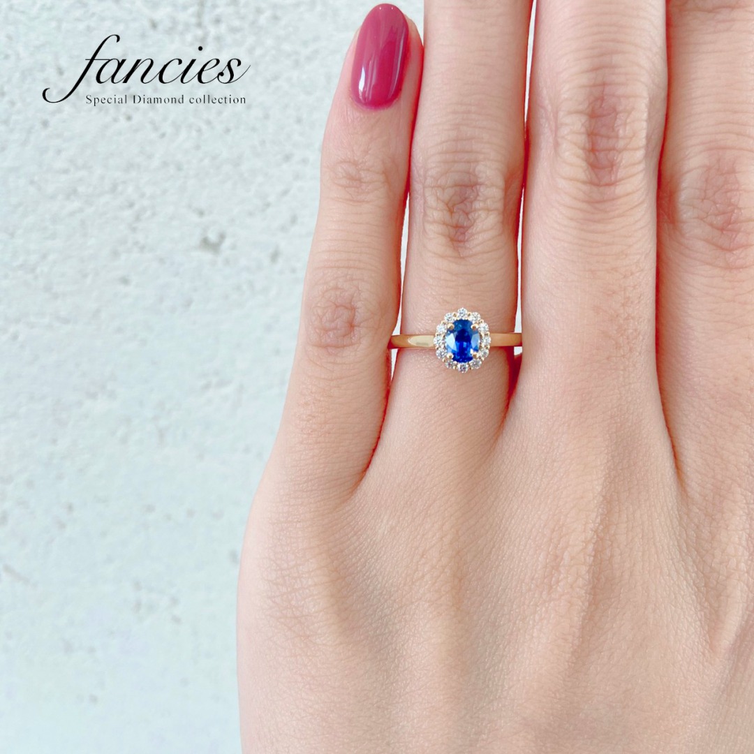 青色が鮮烈なロイヤルブルーサファイアの婚約指輪を探すならブリッジ銀座のファンシーズ