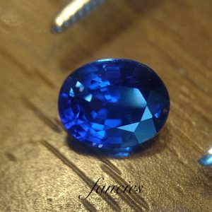 ロイヤルブルーはサファイヤの最高色