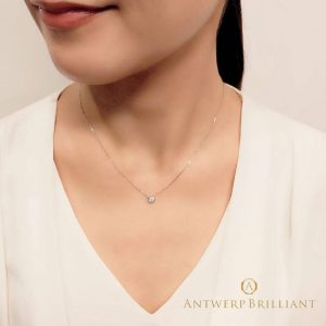 ダイヤモンドプチネックレスが人気です