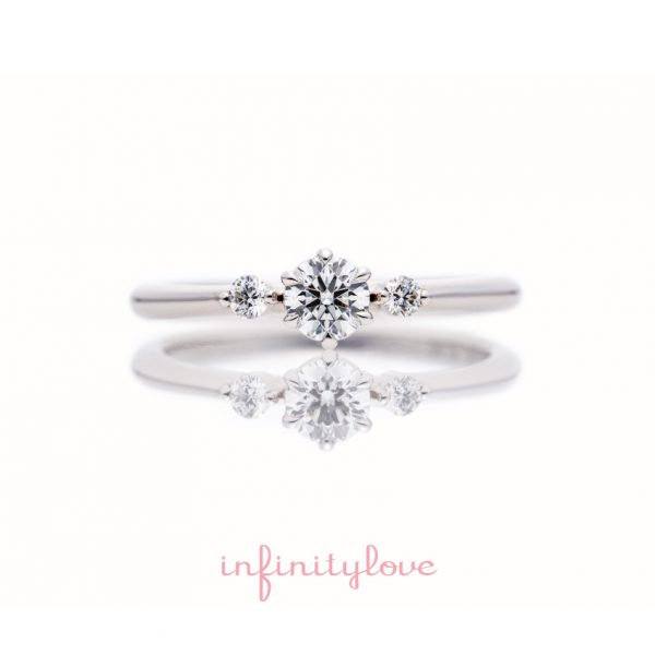 ジャスミンの花言葉が持つ「優美」をイメージしてシンプルなストレートサイドメレのプラチナ婚約指輪をデザインしました。
