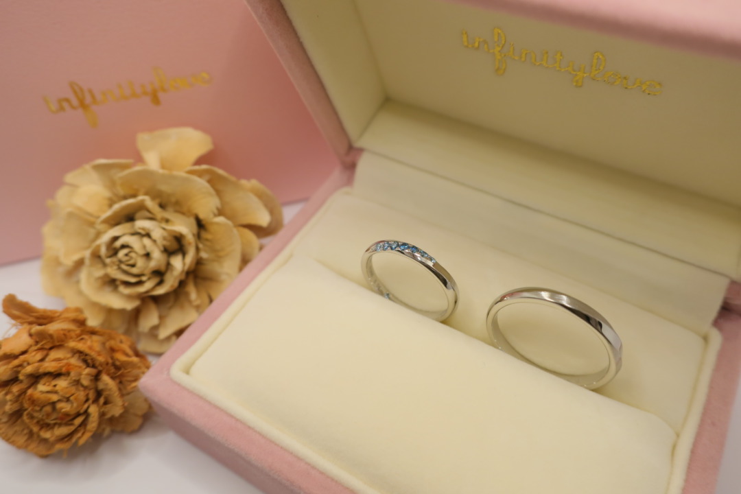 銀座で人気のダイヤモンドが美しい上品な婚約指輪と結婚指輪（マリッジリング