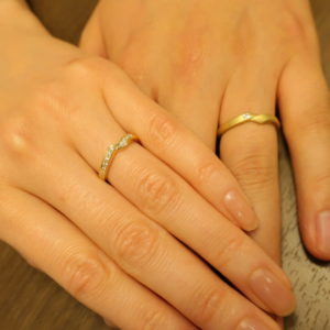 セミオーダーが出来るカッコイイデザインの結婚指輪が欲しかったです！