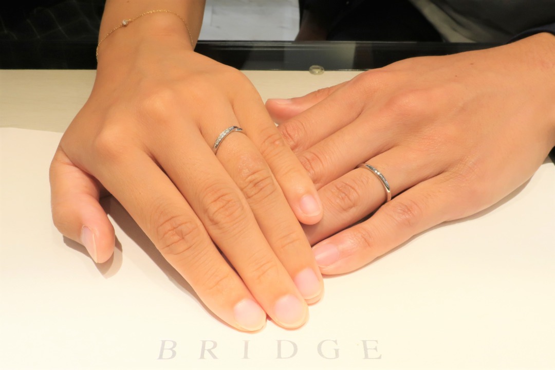 オシャレ＆シンプルなデザインのニーズに応えてもらい、素敵な結婚指輪になりました！