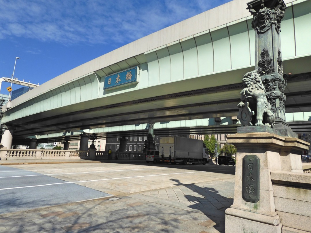 国の重要文化財である東京の日本橋です