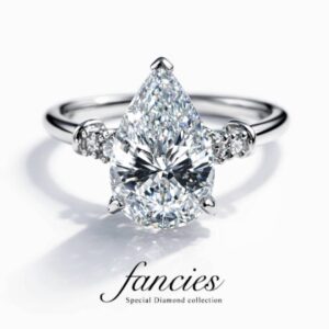 Teardrop diamond ”morning dew in may” Ring