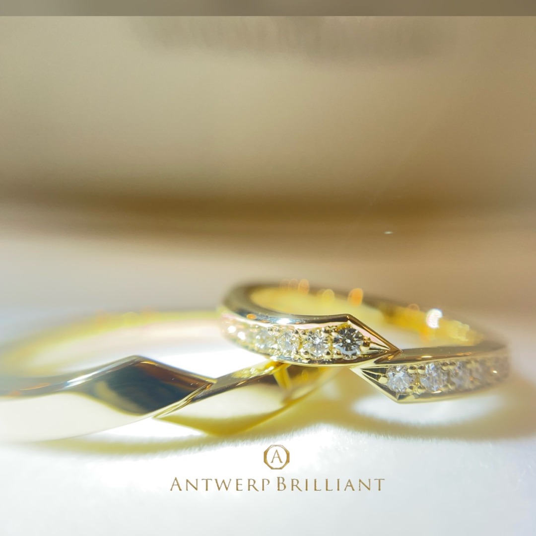 銀座で人気の結婚指輪、ライトニングのイエローゴールドはオシャレでかわいい