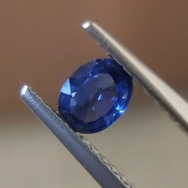 Royal Blue sapphire 0.354ct