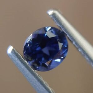 婚約指輪に人気のroyal blue sapphire 0.327ct