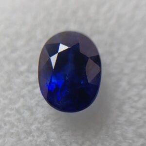 婚約指輪やプロポーズリングに人気のroyal blue sapphire 0.535ct