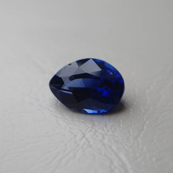 Unheated Royal Blue Sapphire1.03ct