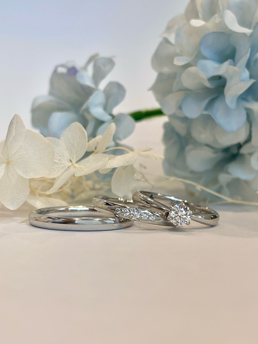 金星をモチーフにした婚約指輪と結婚指輪イブニングスター