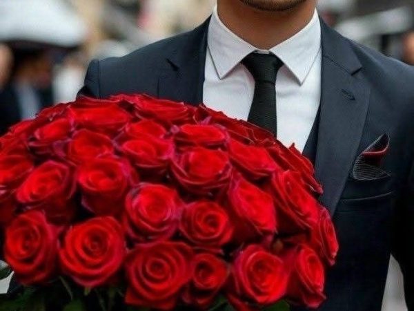 プロポーズにはバラの花束を