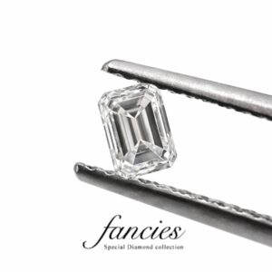 美しいエメラルドカット